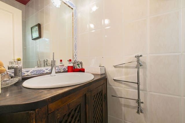 4 quarto Casa em Banda para venda em Marbella com piscina garagem - 550 000 € (Ref: 9508086)