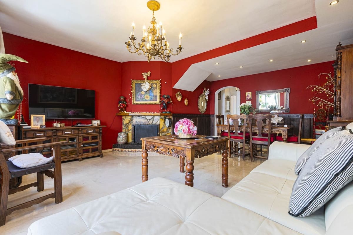 4 quarto Casa em Banda para venda em Marbella com piscina garagem - 550 000 € (Ref: 9508086)