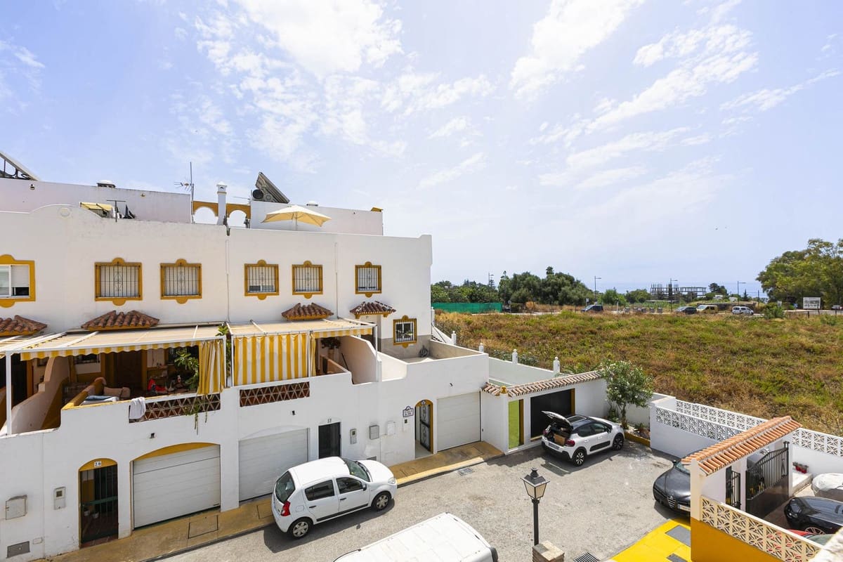4 quarto Casa em Banda para venda em Marbella com piscina garagem - 550 000 € (Ref: 9508086)
