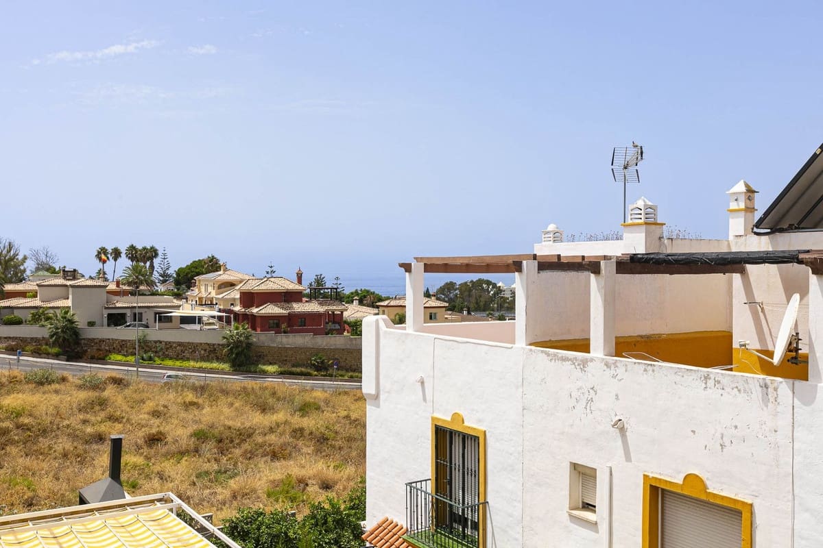 4 quarto Casa em Banda para venda em Marbella com piscina garagem - 550 000 € (Ref: 9508086)