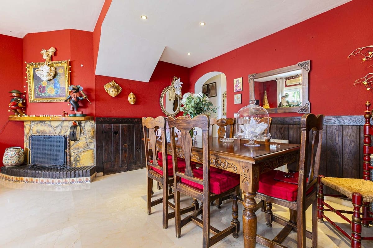 4 quarto Casa em Banda para venda em Marbella com piscina garagem - 550 000 € (Ref: 9508086)