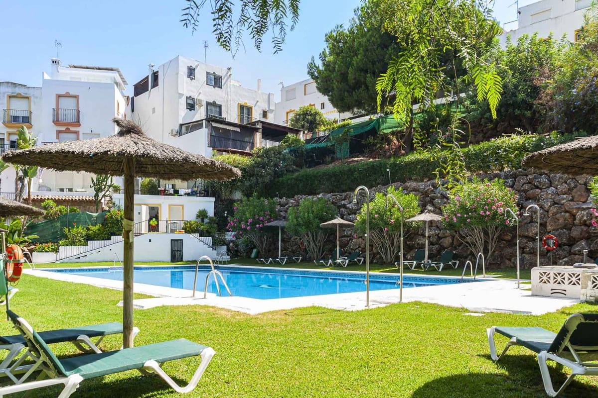 4 quarto Casa em Banda para venda em Marbella com piscina garagem - 550 000 € (Ref: 9508086)