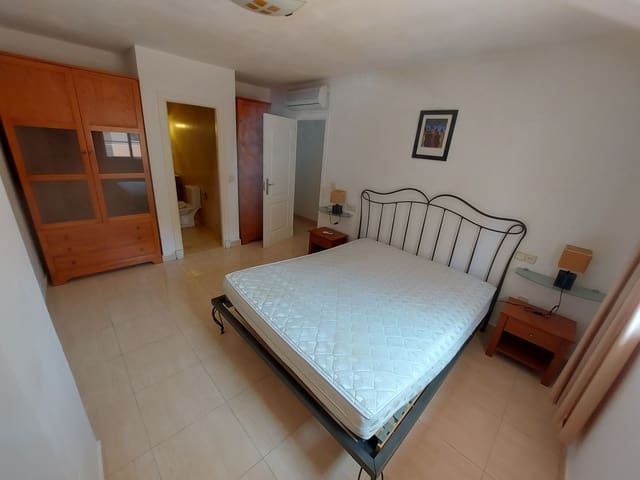 3 bedroom Apartment for sale in Puerto de la Duquesa, Manilva with pool garage - € 320,000 (Ref: 9508088)