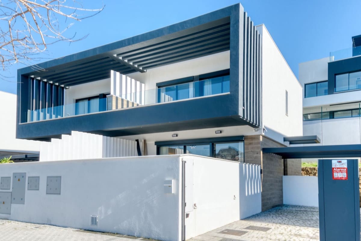 3 soverom Hus til salgs i Atalaya-Isdabe med svømmebasseng garasje - € 675 000 (Ref: 9508089)