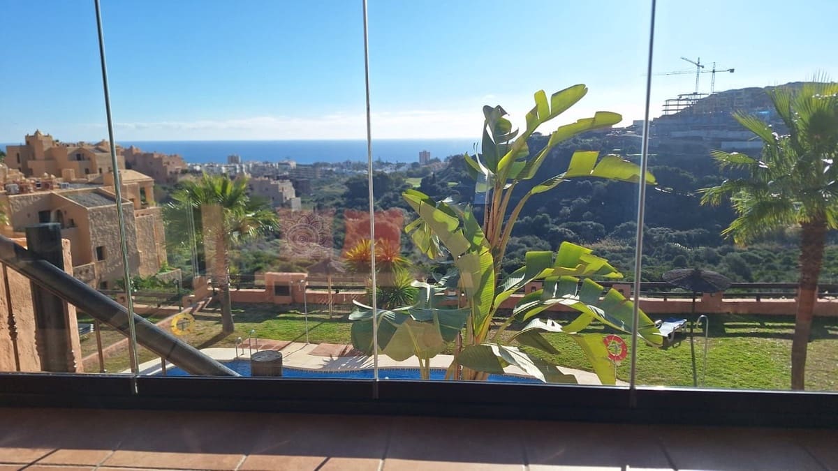 2 bedroom Apartment for sale in Manilva with pool garage - € 310,000 (Ref: 9508090)
