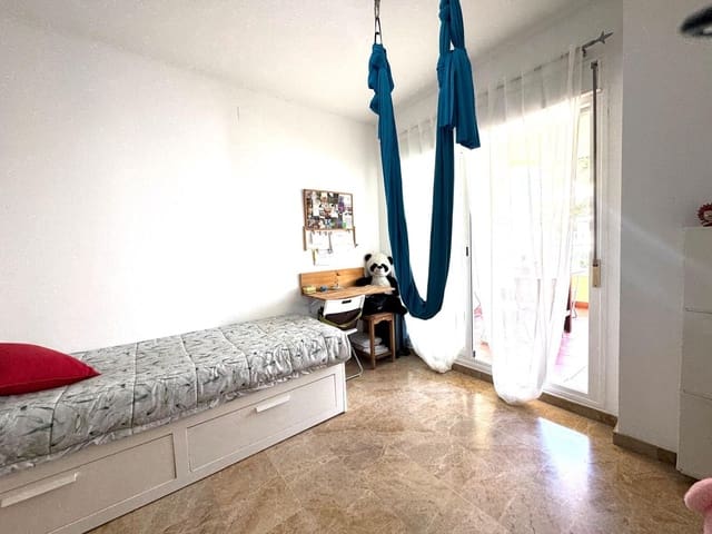 3 chambre Appartement à vendre à Riviera del Sol, Mijas avec piscine garage - 275 000 € (Ref: 9508091)