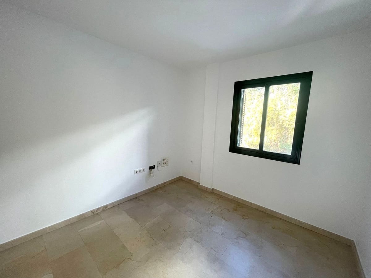 3 soveværelse Byhus til salg i Manilva med swimmingpool garage - € 600.000 (Ref: 9508092)