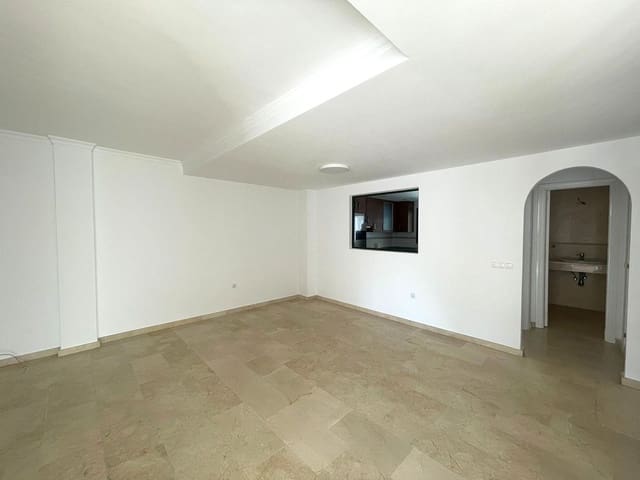 3 soveværelse Byhus til salg i Manilva med swimmingpool garage - € 600.000 (Ref: 9508092)