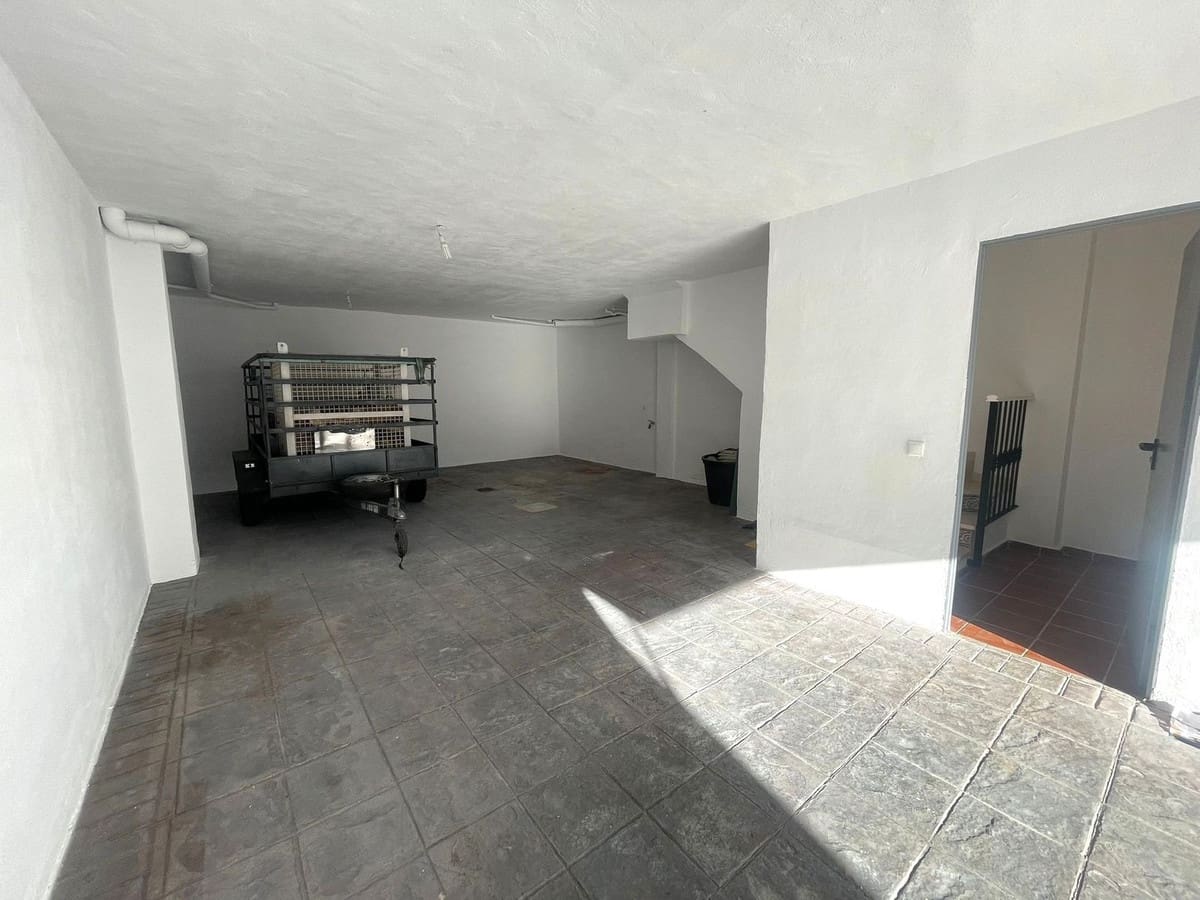 3 soveværelse Byhus til salg i Manilva med swimmingpool garage - € 600.000 (Ref: 9508092)