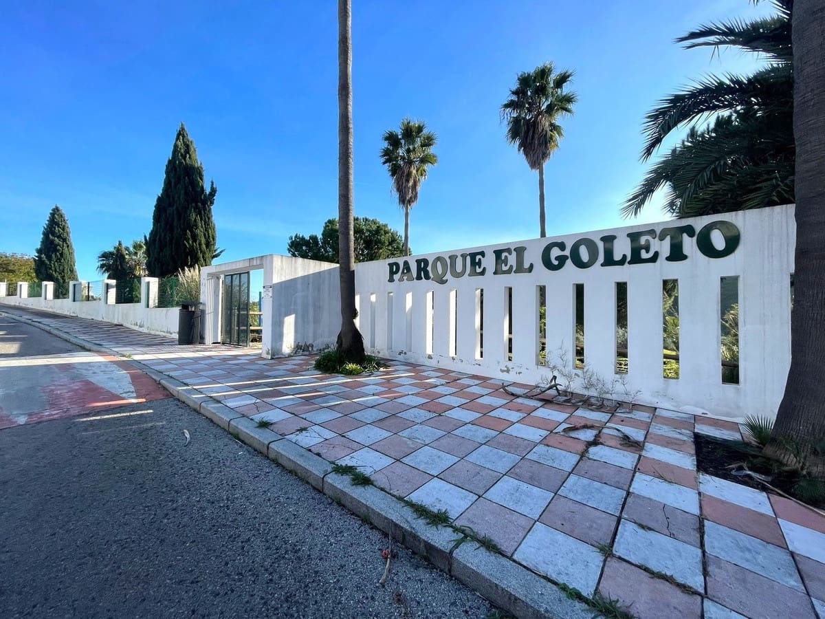 3 soveværelse Byhus til salg i Manilva med swimmingpool garage - € 600.000 (Ref: 9508092)