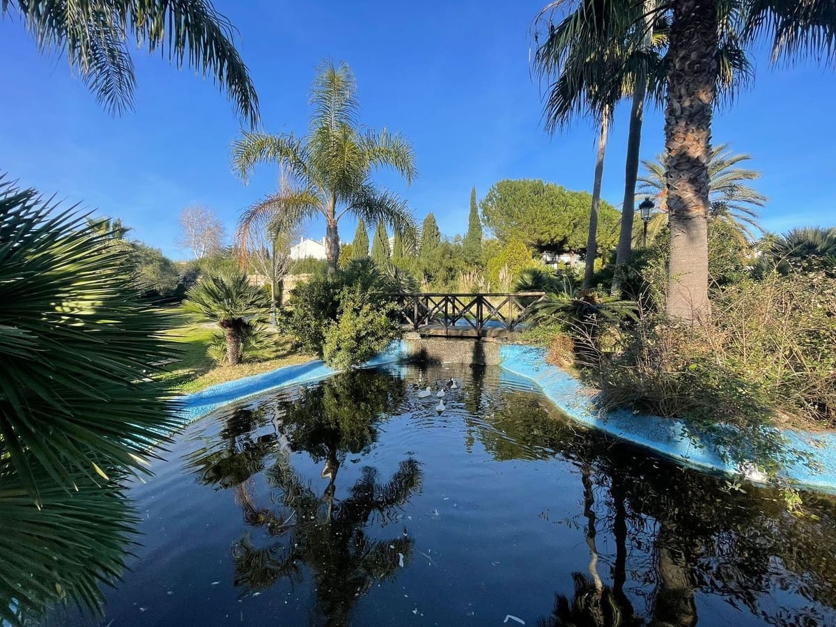 3 soveværelse Byhus til salg i Manilva med swimmingpool garage - € 600.000 (Ref: 9508092)