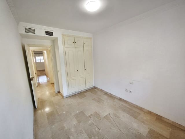 2 sovrum Lägenhet till salu i Elviria, Marbella med pool - 339 000 € (Ref: 9509412)