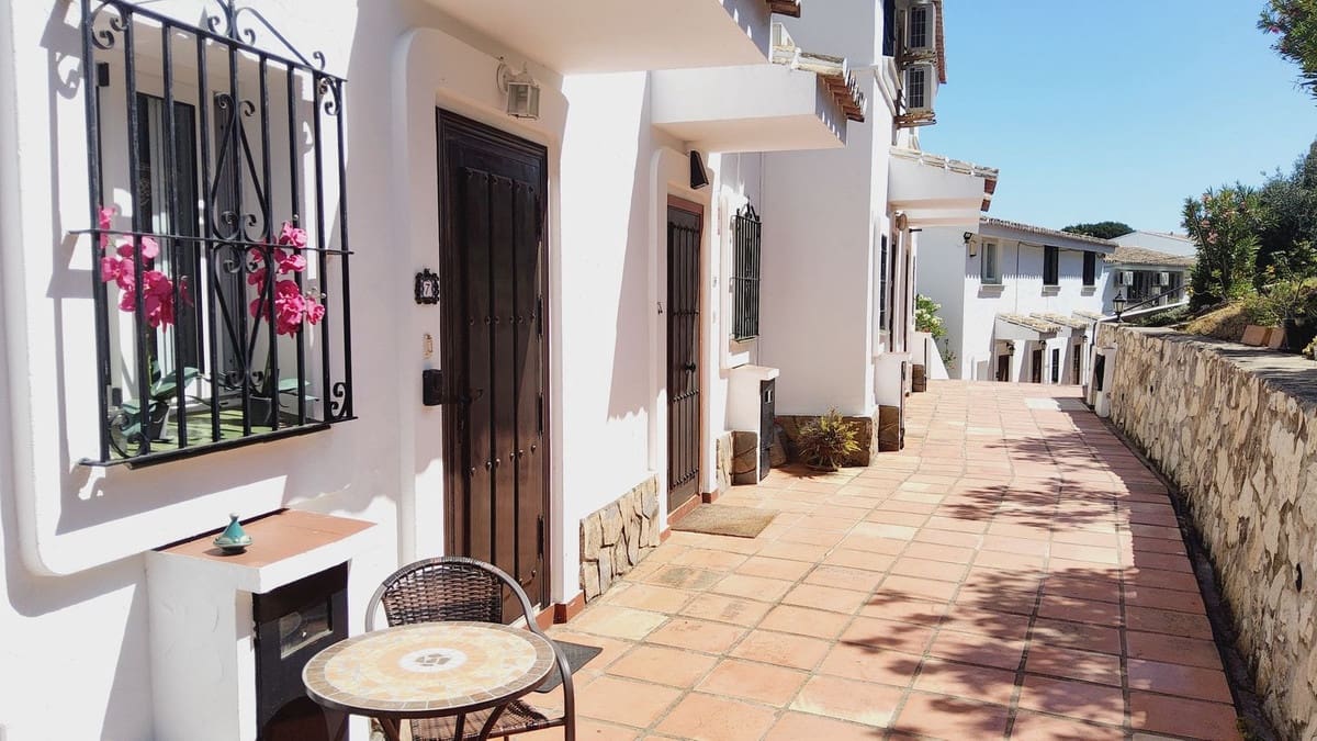 2 bedroom Apartment for sale in Torrenueva with pool - € 339,950 (Ref: 9509431)