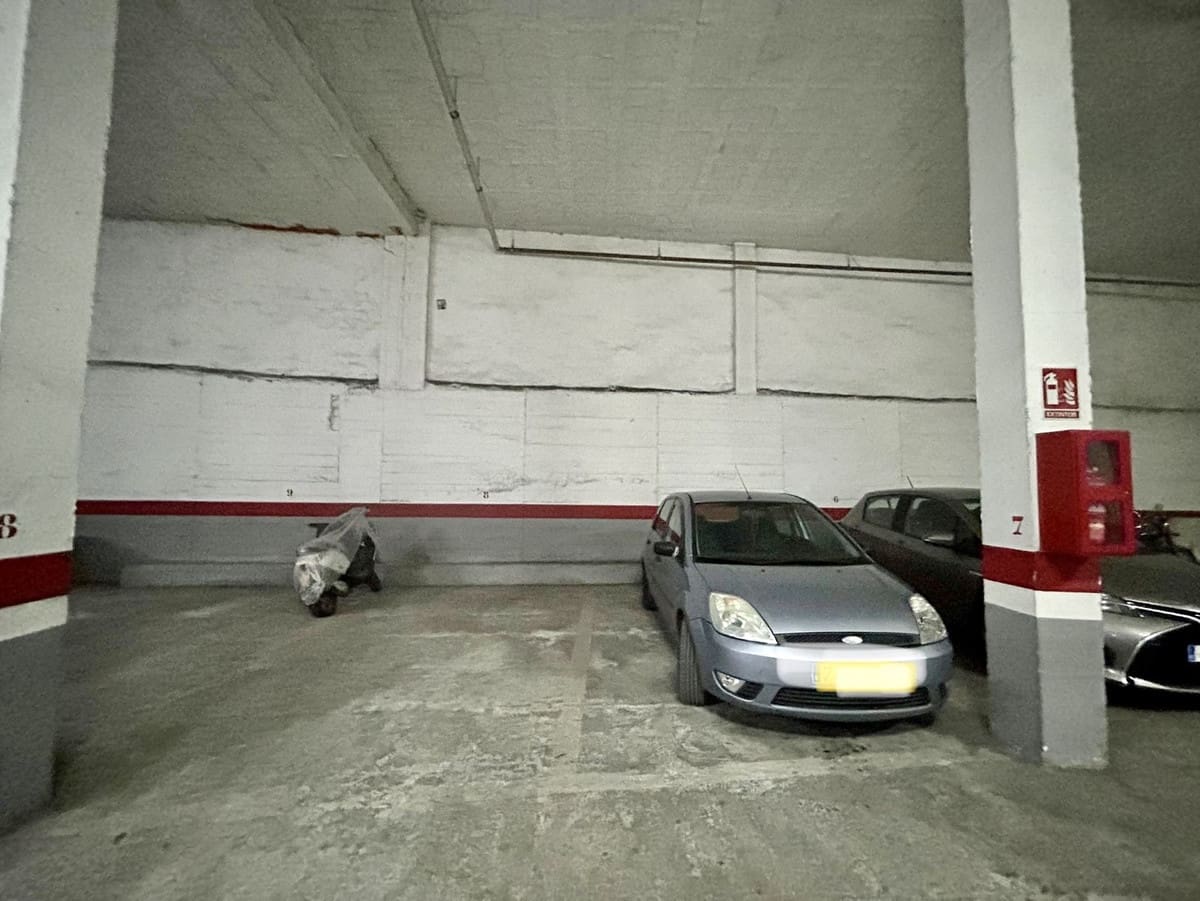 4 bedroom Apartment for sale in Torremolinos with garage - € 340,000 (Ref: 9509438)