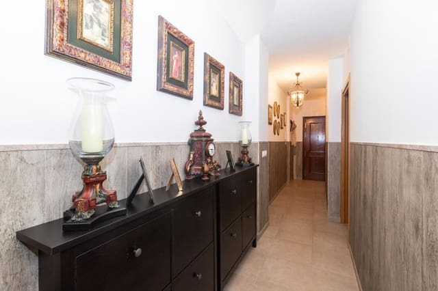 Apartamento de 2 habitaciones en Estepona en venta con piscina - 340.000 € (Ref: 9509440)