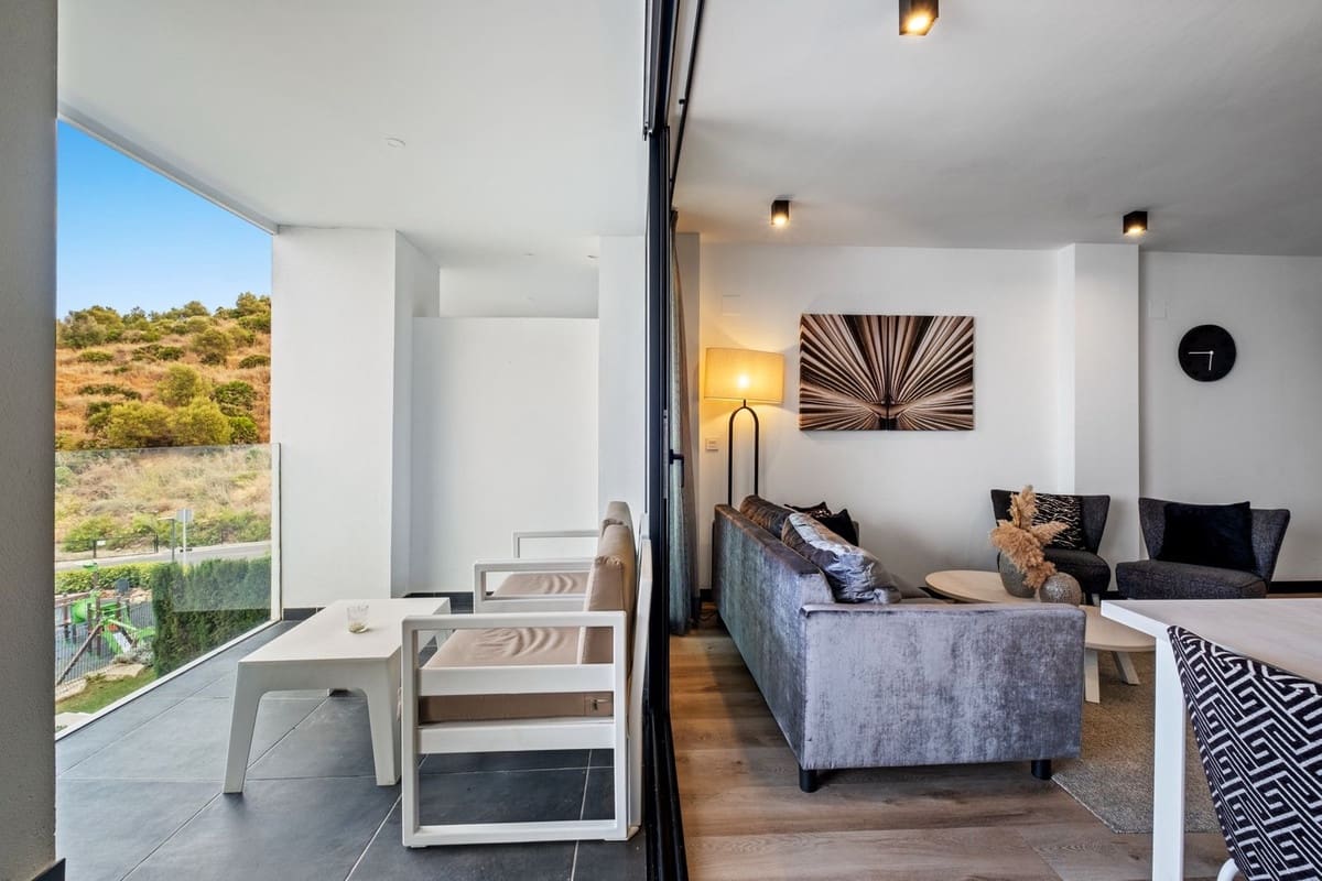 Apartamento de 3 habitaciones en Mijas en venta con piscina garaje - 345.000 € (Ref: 9509446)