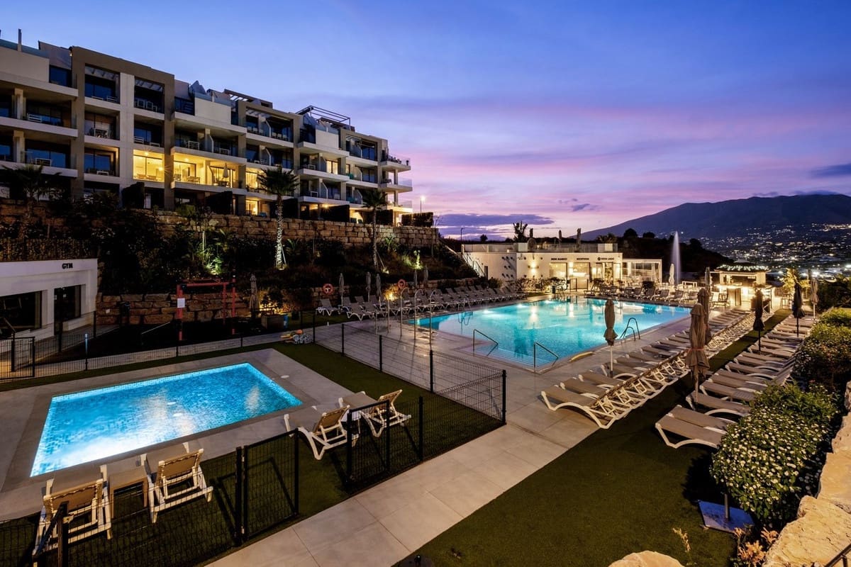 Apartamento de 3 habitaciones en Mijas en venta con piscina garaje - 345.000 € (Ref: 9509446)