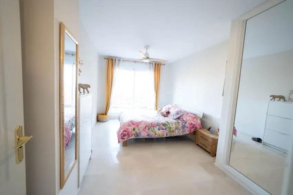 2 quarto Apartamento para venda em Calahonda com piscina - 349 000 € (Ref: 9509733)