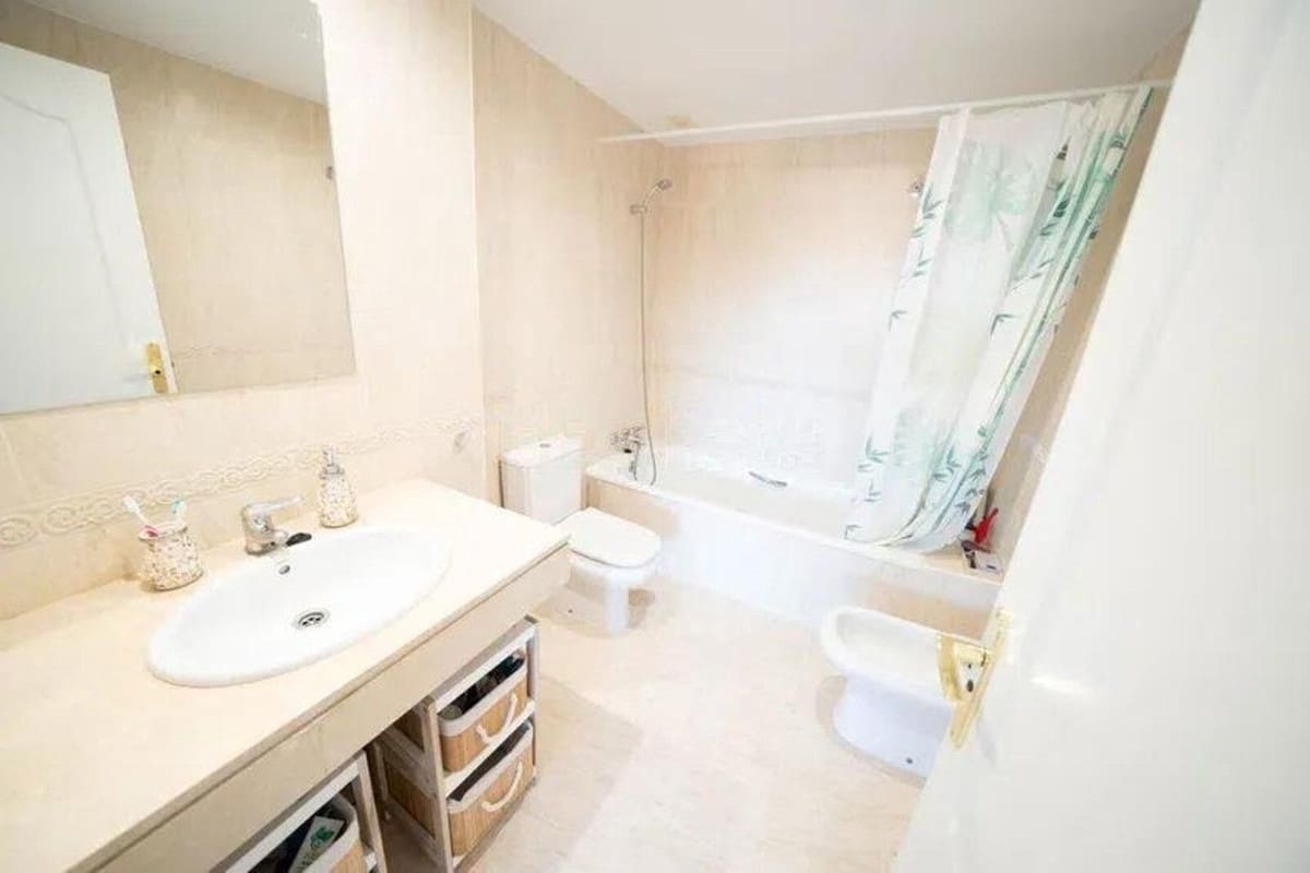 2 quarto Apartamento para venda em Calahonda com piscina - 349 000 € (Ref: 9509733)