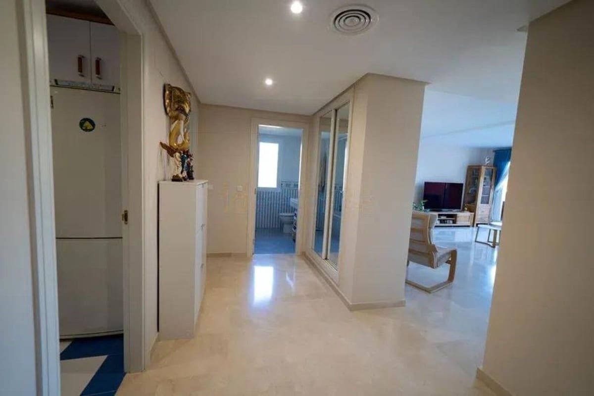 2 quarto Apartamento para venda em Calahonda com piscina - 349 000 € (Ref: 9509733)