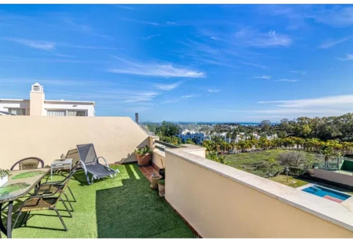 3 soveværelse Penthouse til salg i New Golden Mile med swimmingpool garage - € 349.000 (Ref: 9509977)