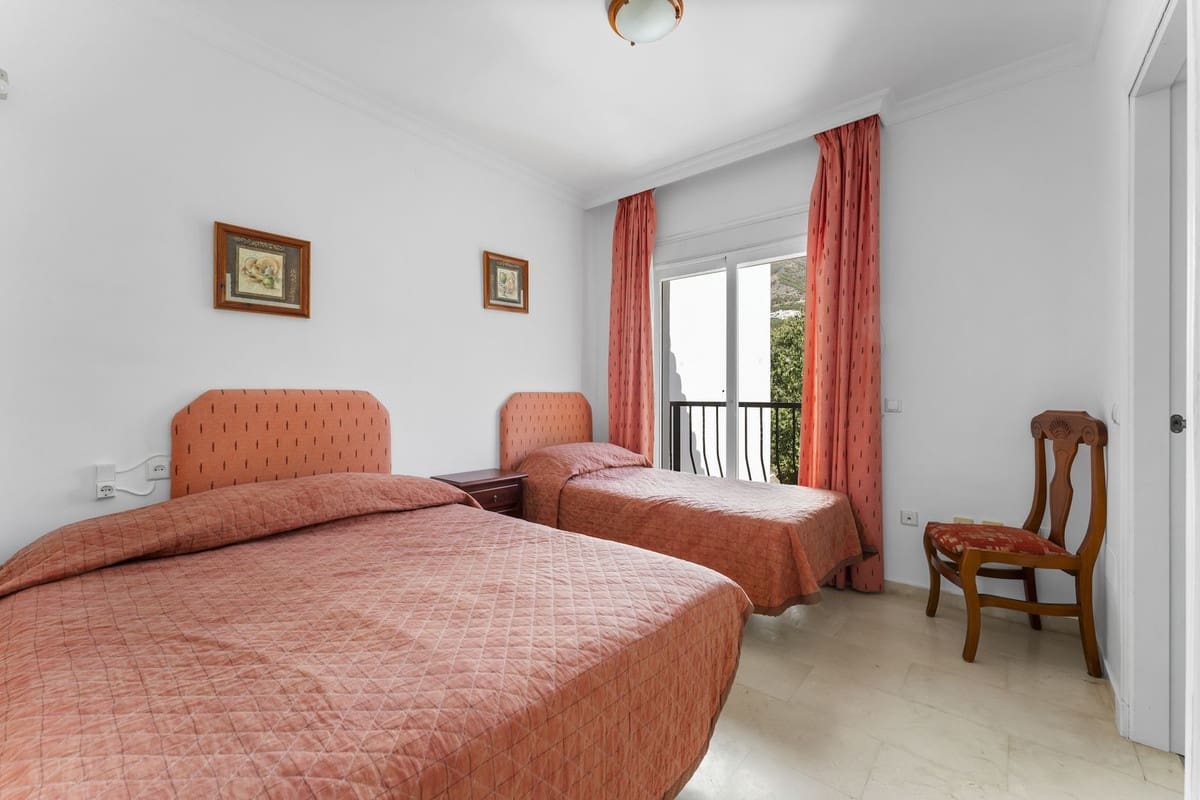 2 bedroom Apartment for sale in Mijas with pool garage - € 349,000 (Ref: 9510160)