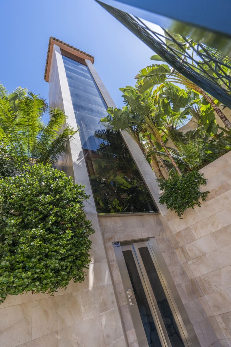 1 soverom Leilighet til salgs i Nueva Andalucia med svømmebasseng garasje - € 350 000 (Ref: 9510164)