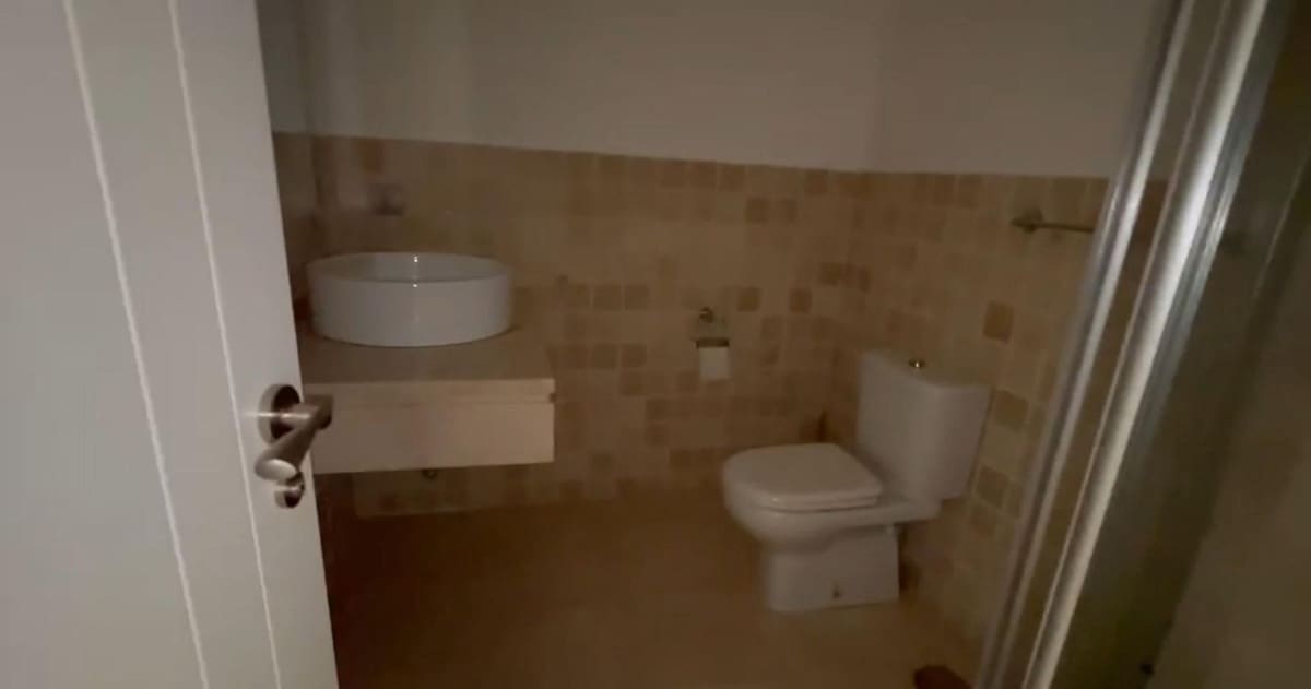 2 bedroom Apartment for sale in Estepona with pool garage - € 350,000 (Ref: 9510167)