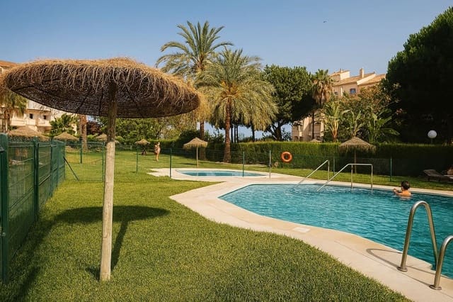 3 quarto Apartamento para venda em Selwo, Estepona com piscina garagem - 355 000 € (Ref: 9510174)