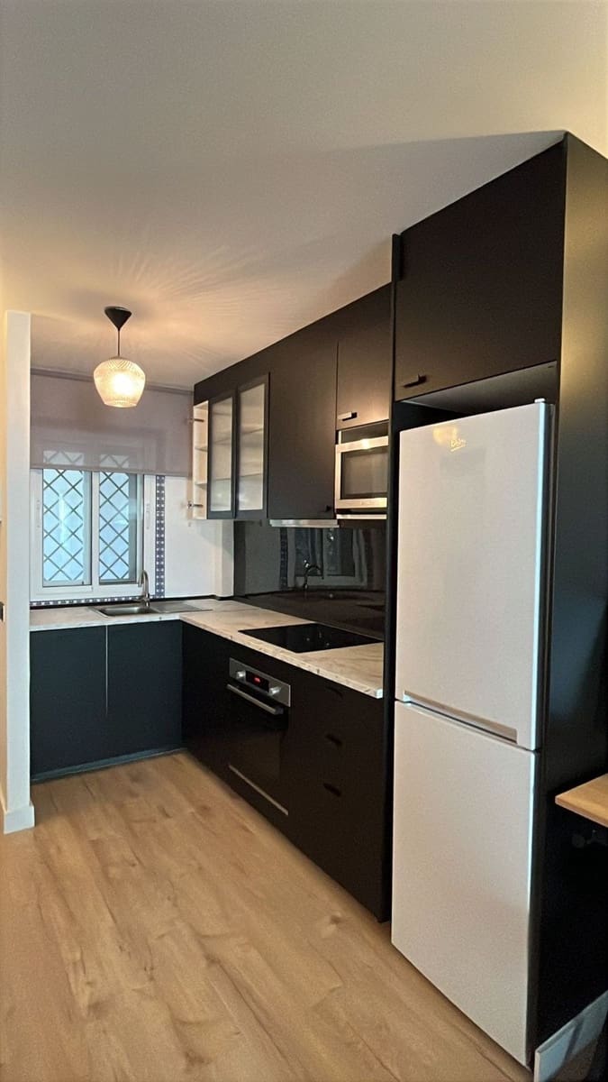 2 slaapkamer Appartement te koop in Marbella met zwembad - € 358.000 (Ref: 9510175)