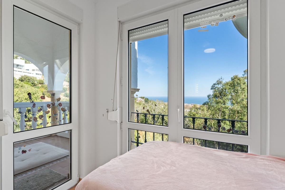 3 bedroom Townhouse for sale in Mijas - € 415,000 (Ref: 9510181)