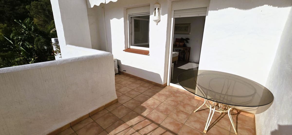 2 soveværelse Byhus til salg i Marbella med swimmingpool - € 417.000 (Ref: 9510183)