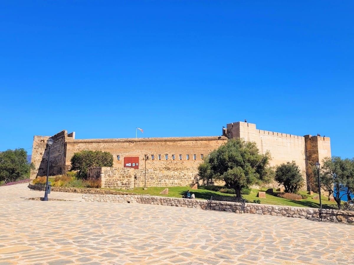 2 Zimmer Penthouse zu verkaufen in Fuengirola mit Pool Garage - 419.000 € (Ref: 9510185)