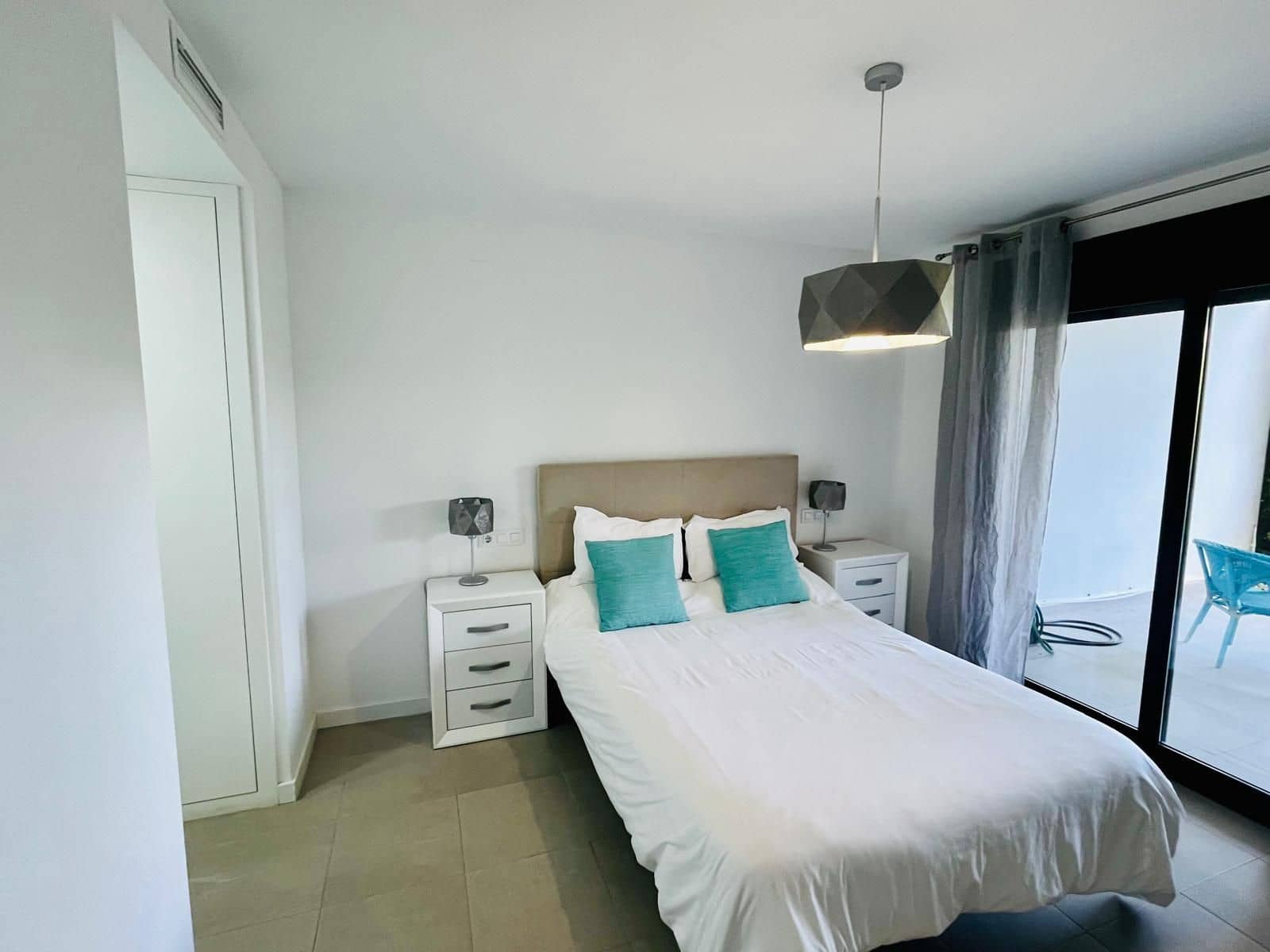 2 Zimmer Apartment zu verkaufen in Bahia de Casares mit Pool Garage - 419.000 € (Ref: 9515855)