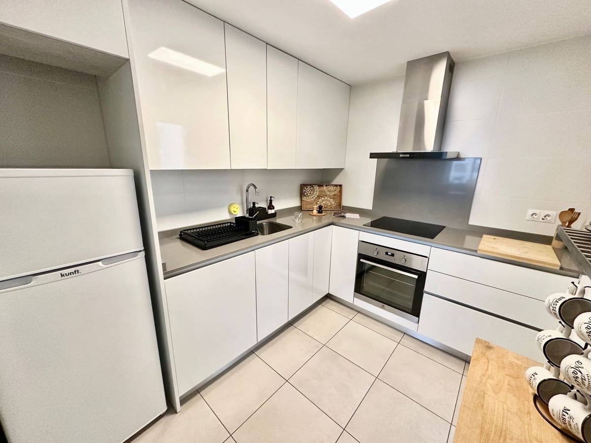 3 soverom Leilighet til salgs i Nueva Andalucia med svømmebasseng garasje - € 420 000 (Ref: 9515866)