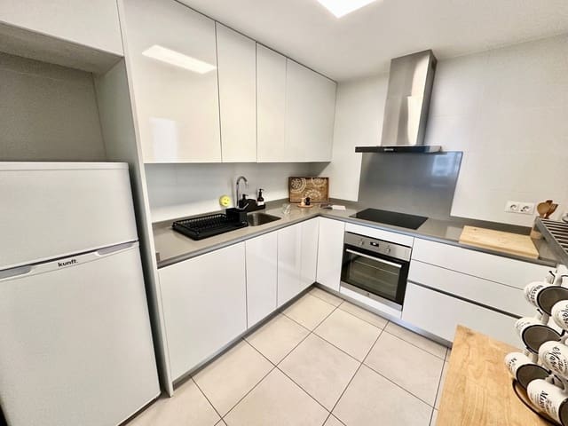 3 soverom Leilighet til salgs i Nueva Andalucia, Marbella med svømmebasseng garasje - € 420 000 (Ref: 9515866)