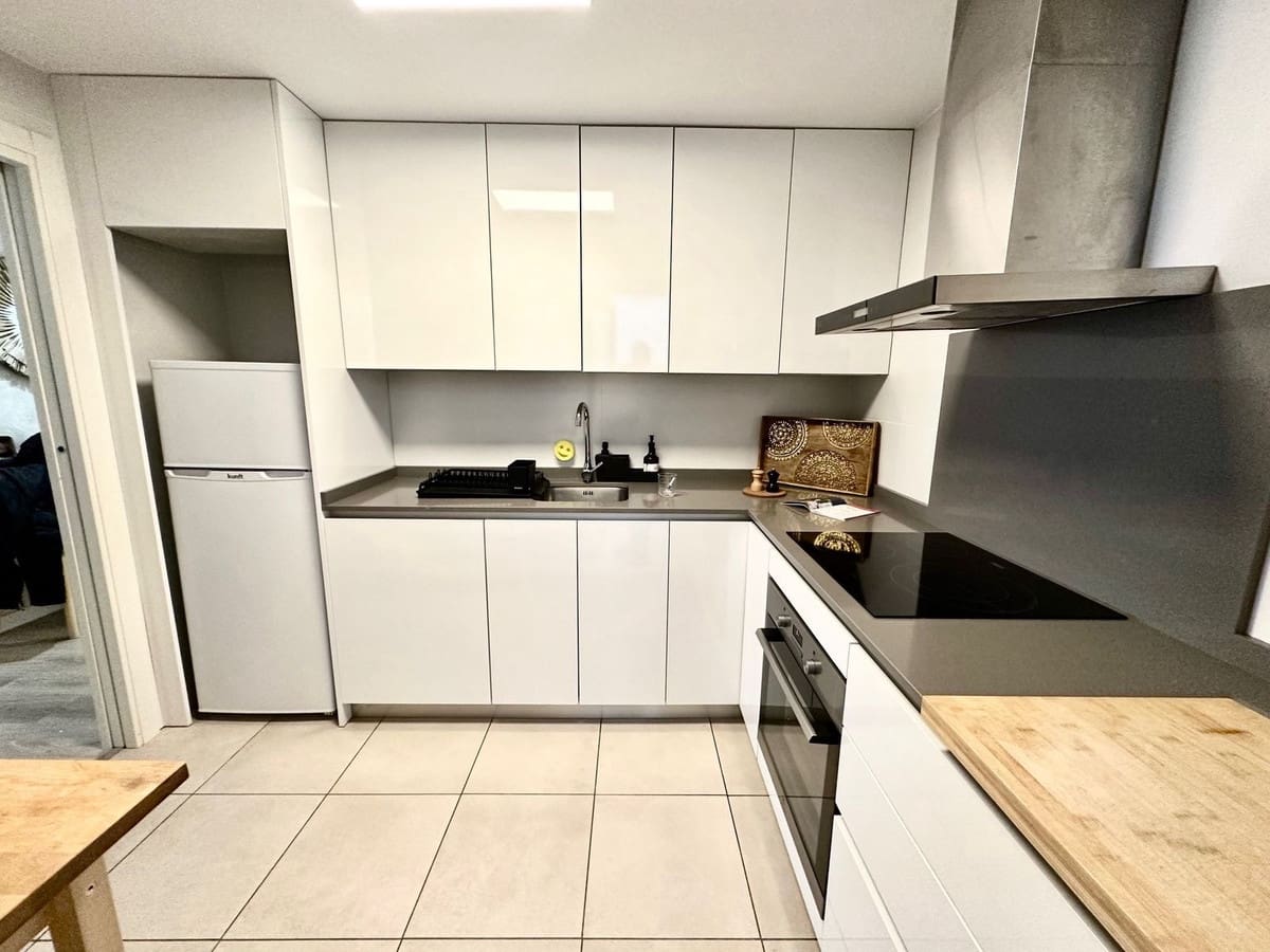 3 soverom Leilighet til salgs i Nueva Andalucia med svømmebasseng garasje - € 420 000 (Ref: 9515866)