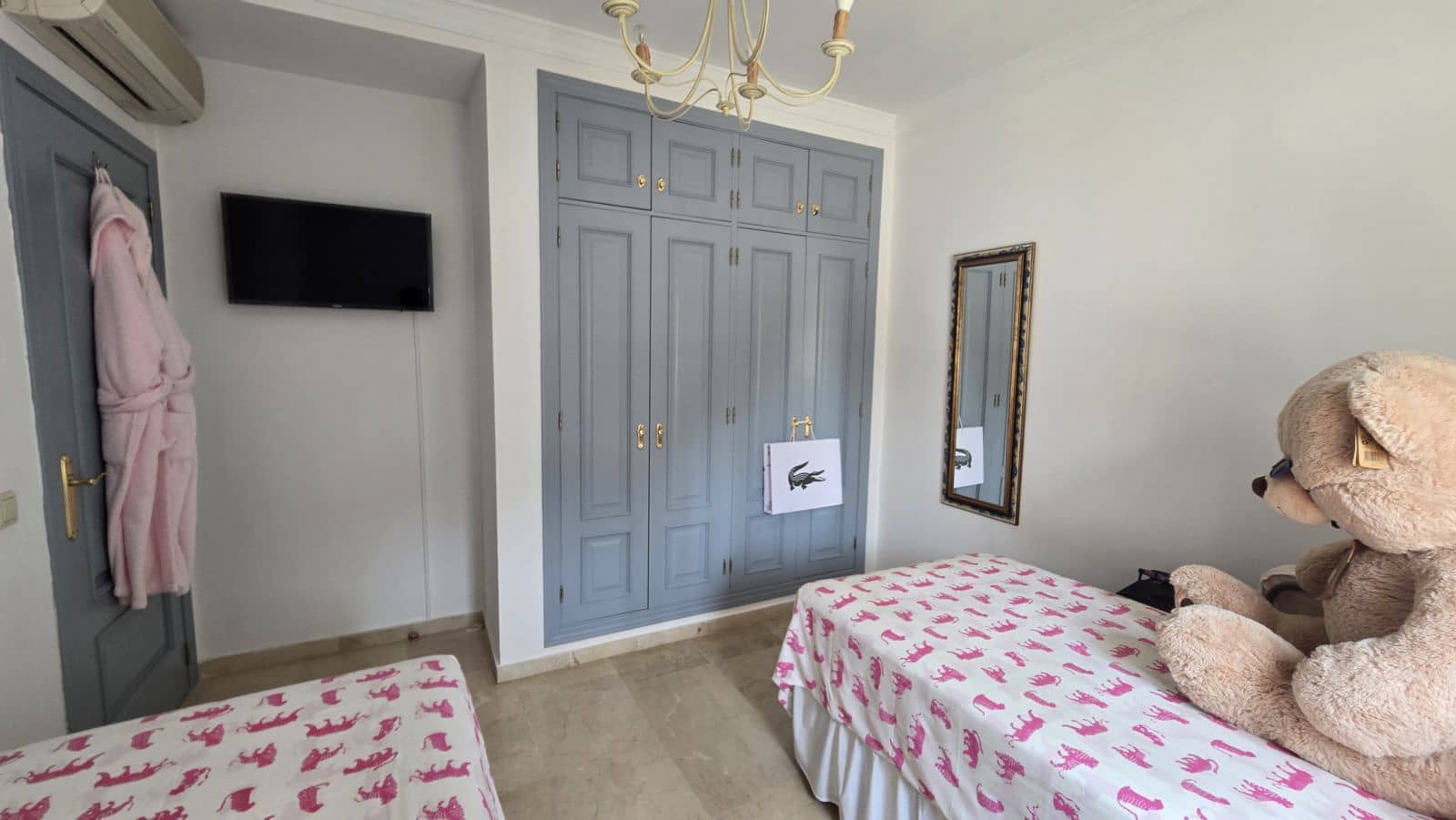 3 soveværelse Lejlighed til salg i La Cala Hills med swimmingpool garage - € 425.000 (Ref: 9515890)