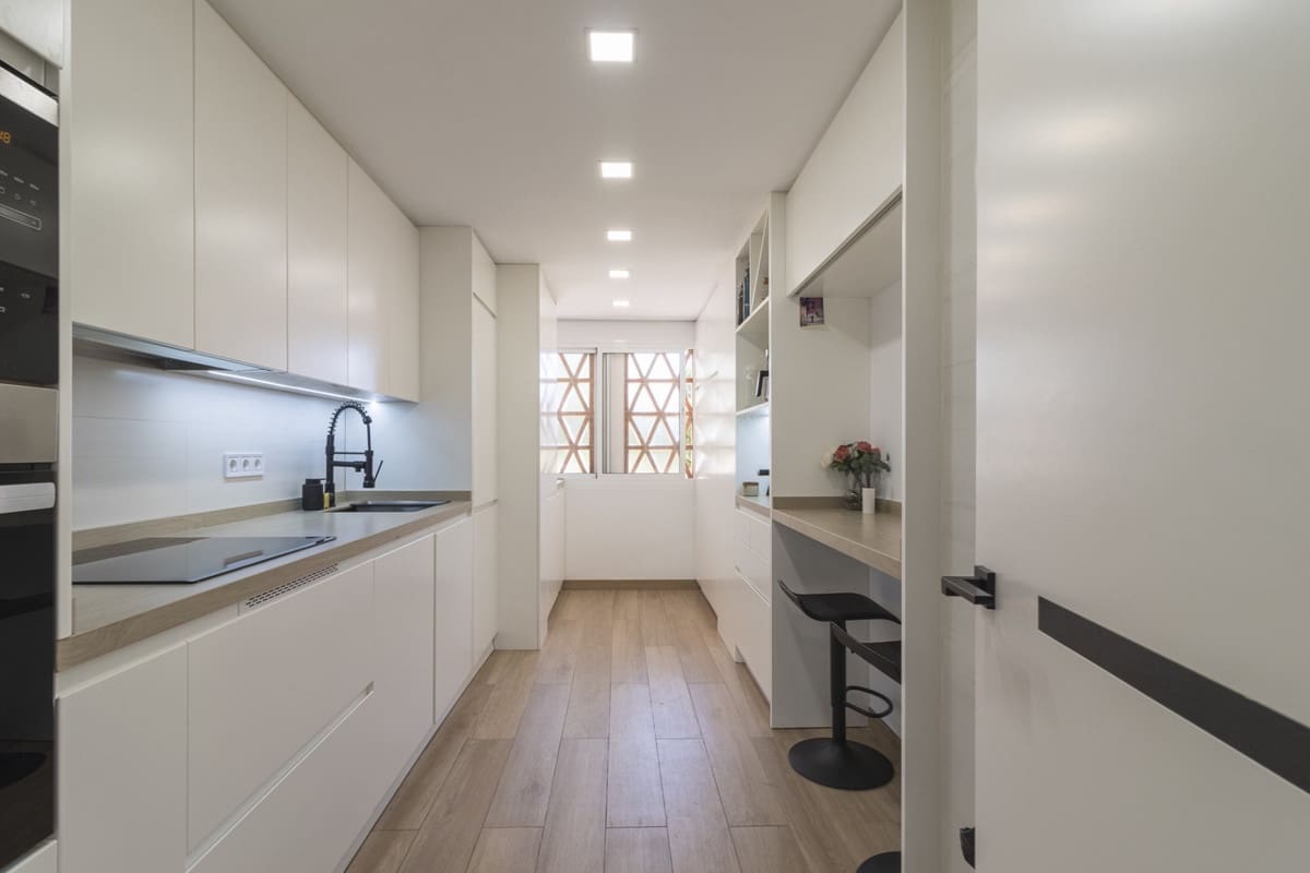 2 bedroom Apartment for sale in New Golden Mile with pool - € 425,000 (Ref: 9516426)