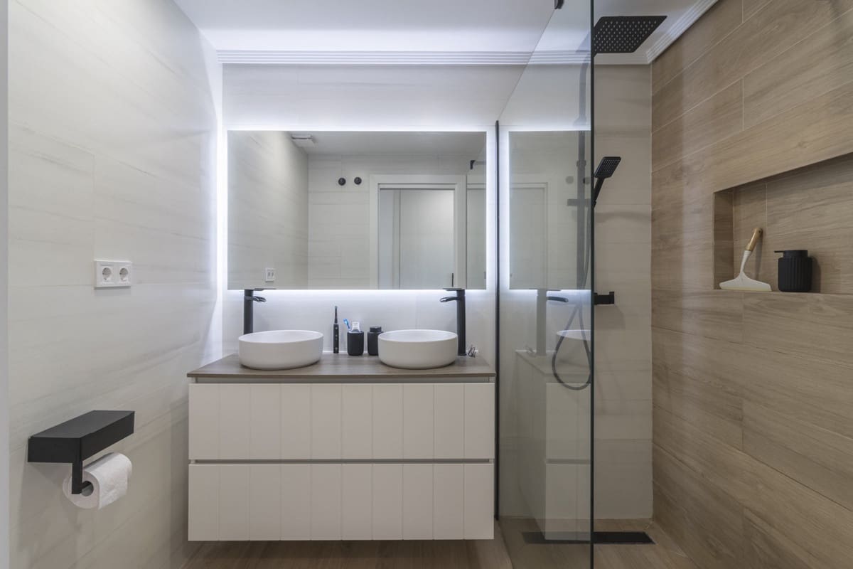 2 bedroom Apartment for sale in New Golden Mile with pool - € 425,000 (Ref: 9516426)