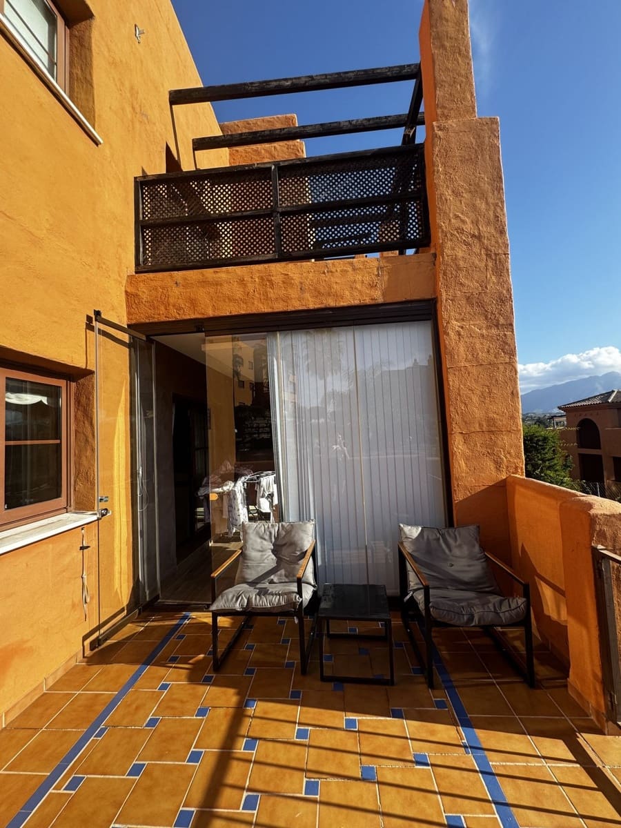 2 bedroom Apartment for sale in Benahavis with garage - € 425,000 (Ref: 9516429)