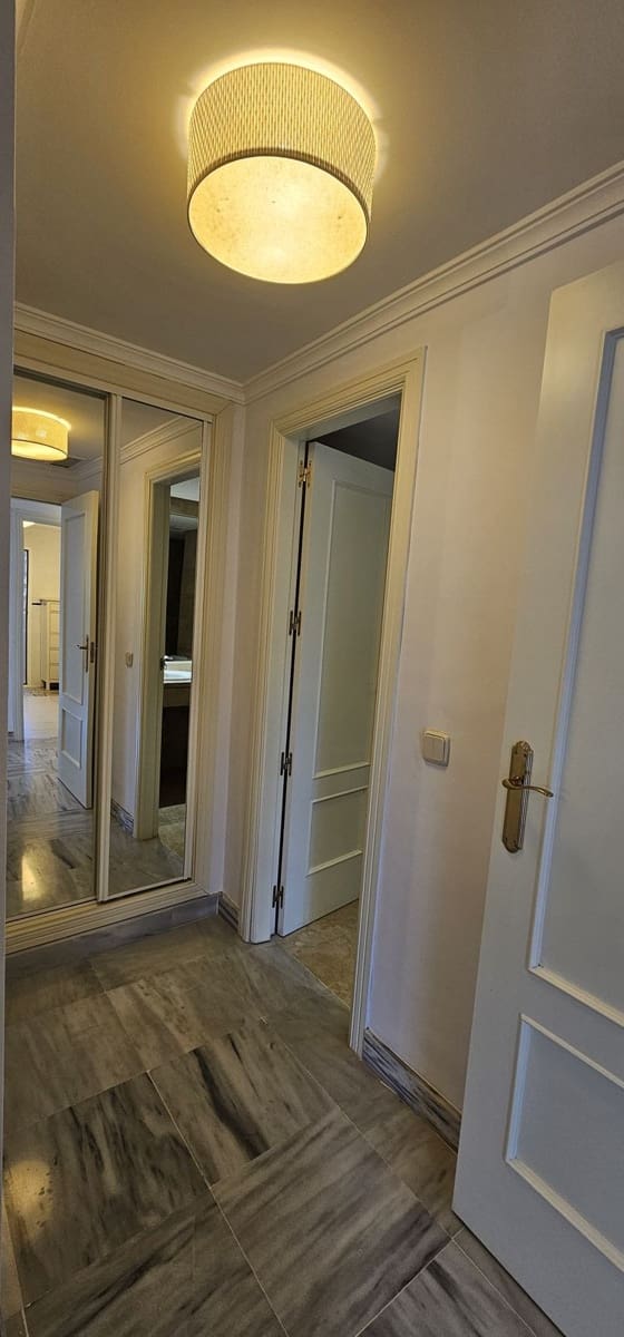 Apartamento de 3 habitaciones en Marbella en venta con piscina - 425.000 € (Ref: 9516456)