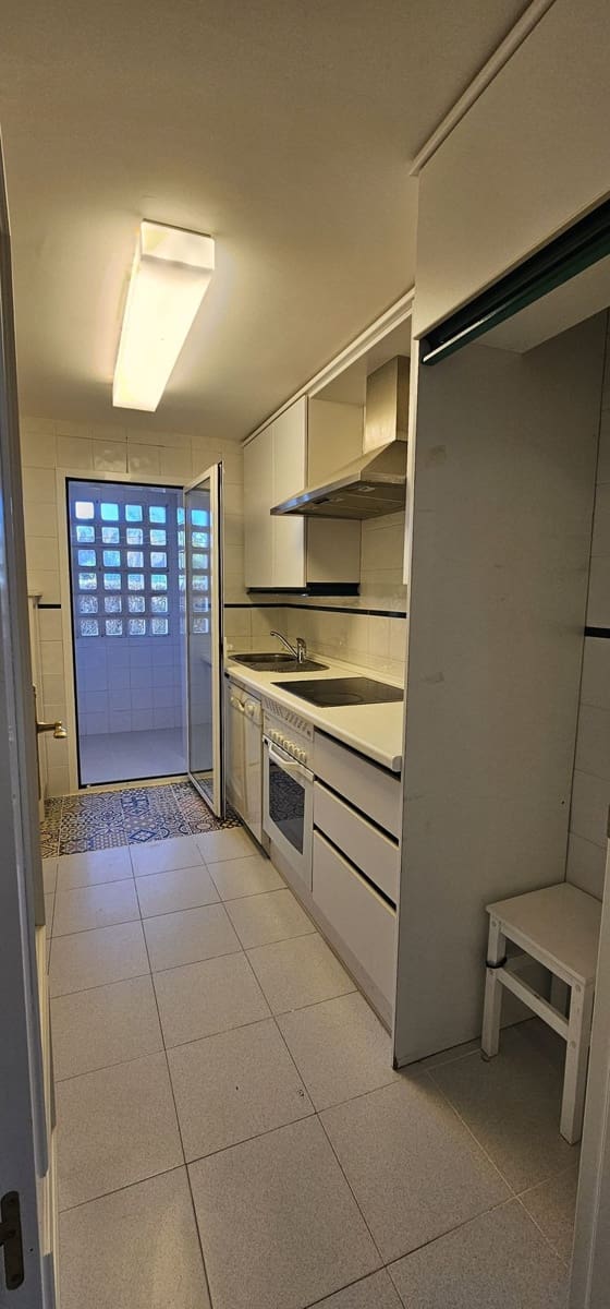 Apartamento de 3 habitaciones en Marbella en venta con piscina - 425.000 € (Ref: 9516456)