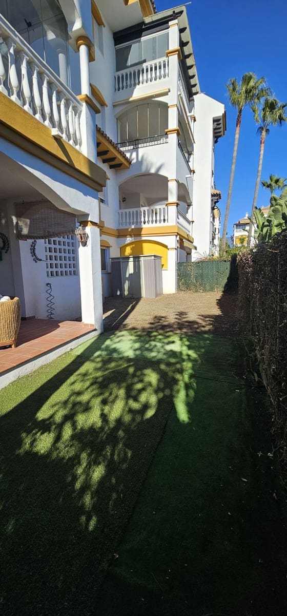 Apartamento de 3 habitaciones en Marbella en venta con piscina - 425.000 € (Ref: 9516456)