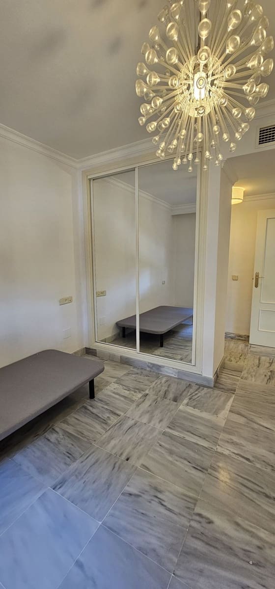 Apartamento de 3 habitaciones en Marbella en venta con piscina - 425.000 € (Ref: 9516456)