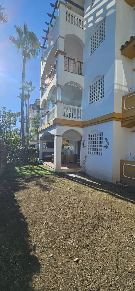 Apartamento de 3 habitaciones en Marbella en venta con piscina - 425.000 € (Ref: 9516456)