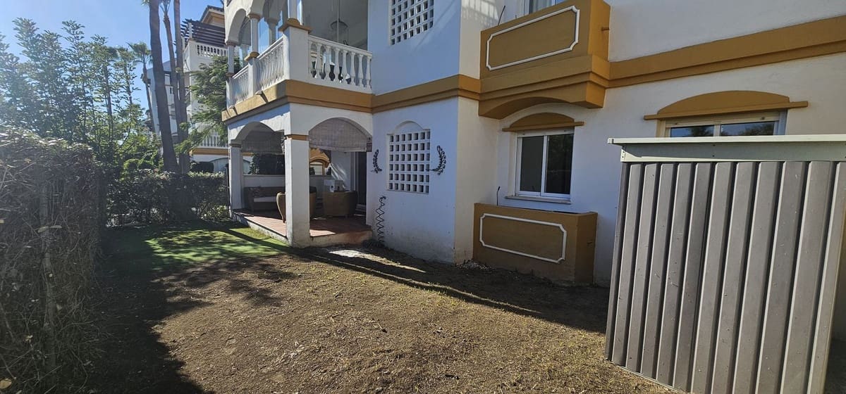 Apartamento de 3 habitaciones en Marbella en venta con piscina - 425.000 € (Ref: 9516456)