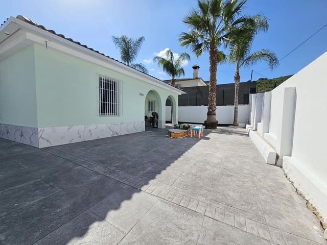 2 bedroom Villa for sale in Coín with pool garage - € 459,000 (Ref: 9516461)