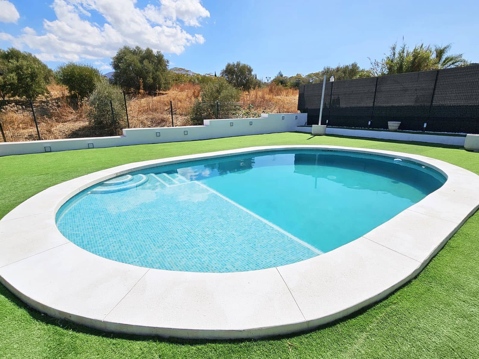 2 bedroom Villa for sale in Coin with pool garage - € 459,000 (Ref: 9516461)