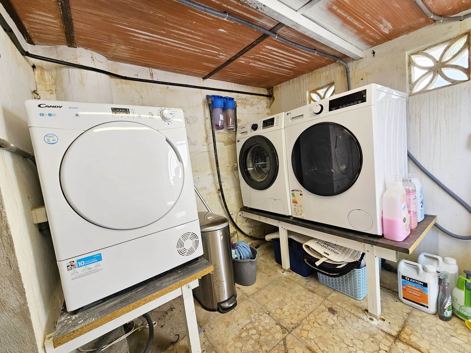 2 bedroom Villa for sale in Coin with pool garage - € 459,000 (Ref: 9516461)